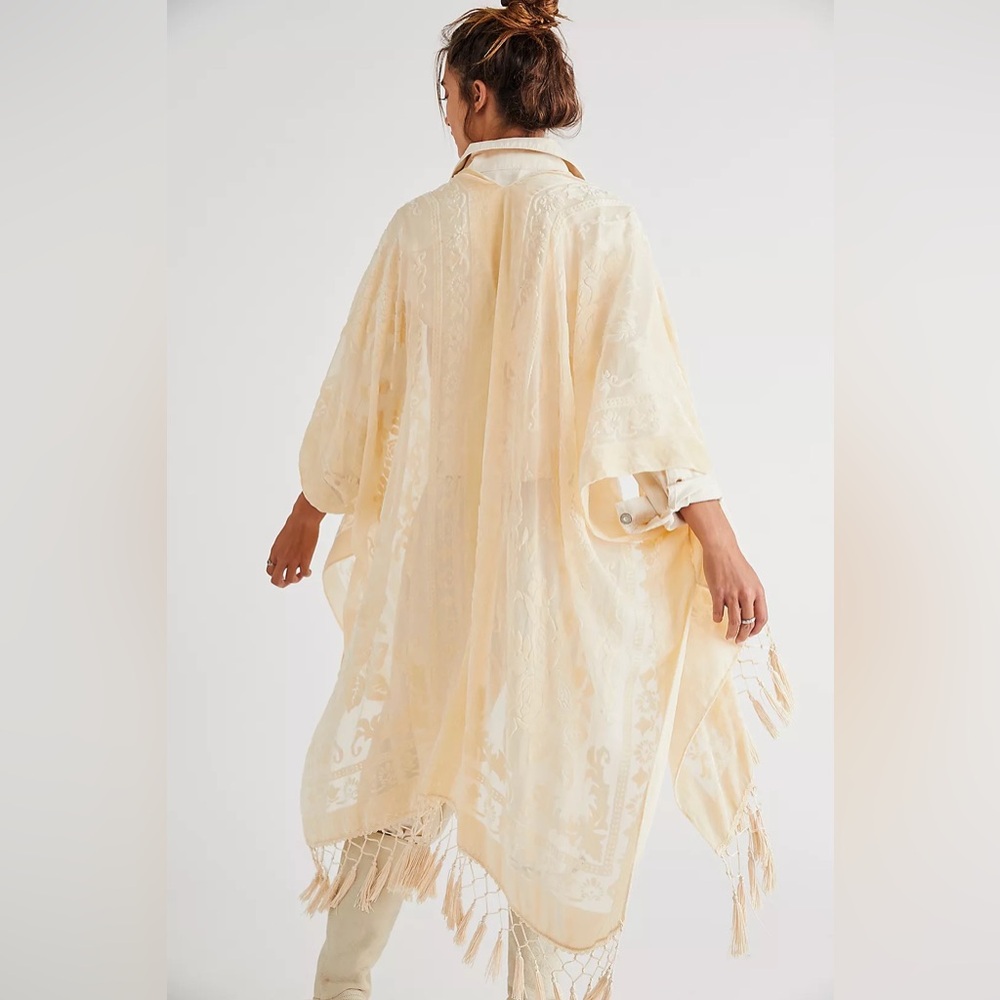 Free People. Nightbird Burnout Kimono. NWT.